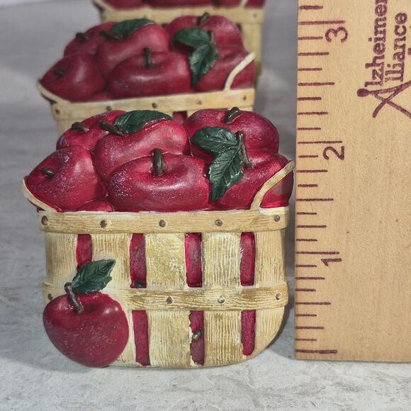 6 Vintage Napkin Ring's Apple's in a Basket. - Picture 5 of 5